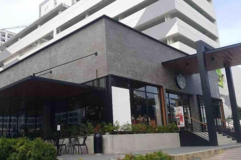 Trig Place At Grace Residence In Taguig City มะนิลา ภายนอก รูปภาพ